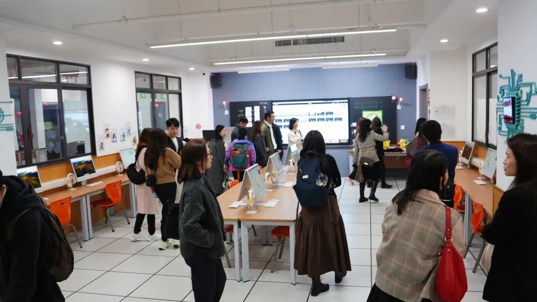 AI赋能教育 深港同心筑梦|我校与香港九龙城浸信会禧年小学姊妹学校共建交流活动顺利开展